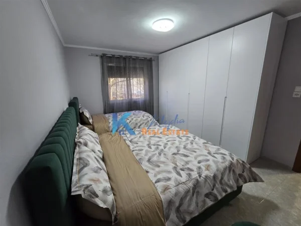 Tirane, jap me qera apartament 1+1+Ballkon Kati 2, 56 m² 700 € (Ali Dem, ish Pirro Mani)