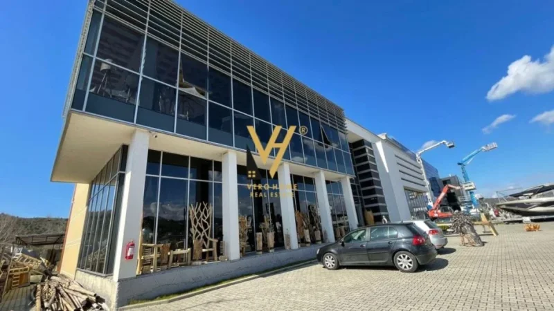 Tirane, shitet ambjent biznesi Kati 0, 1.770 m² 3.000.000 € (VORE, MARIKAJ)