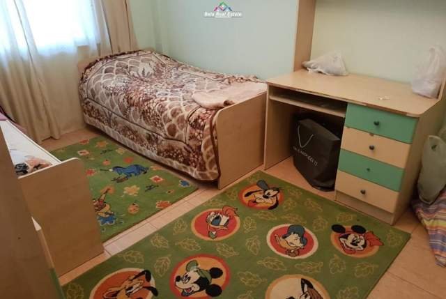 Tirane, jepet me qera apartament 4+1 Kati 4, 144 m² 600 Euro (21 dhjetori)