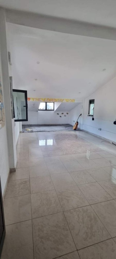 Tirane, shes ambjent biznesi 157 m² 320.000 Euro (Qender)