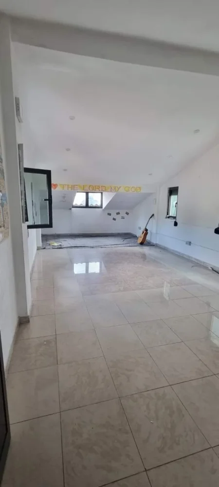 Tirane, shes ambjent biznesi 157 m² 320.000 Euro (Qender)