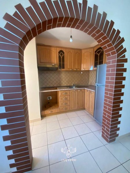 Durres, jepet me qera apartament 1+1+BLK Kati 4, 55 m² 180 Euro