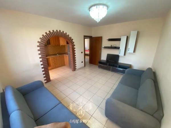 Durres, jepet me qera apartament 1+1+BLK Kati 4, 55 m² 180 Euro