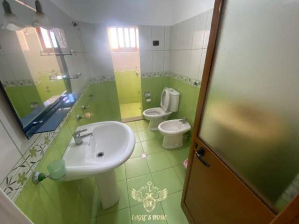 Durres, jepet me qera apartament 1+1+BLK Kati 4, 55 m² 180 Euro