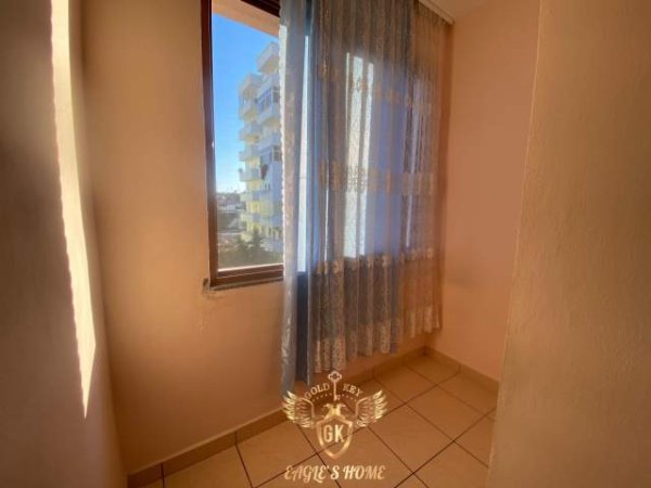 Durres, jepet me qera apartament 1+1+BLK Kati 4, 55 m² 180 Euro