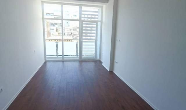 Tirane, jepet per zyra, apartament 3+1 Kati 2, 97 m² 800 €  (Komuna e parisit, Kika2)
