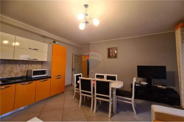 Tirane, jepet me qera apartament 2+1 Kati 3, 95 m² 400 Euro (Rruga Dritan Hoxha)
