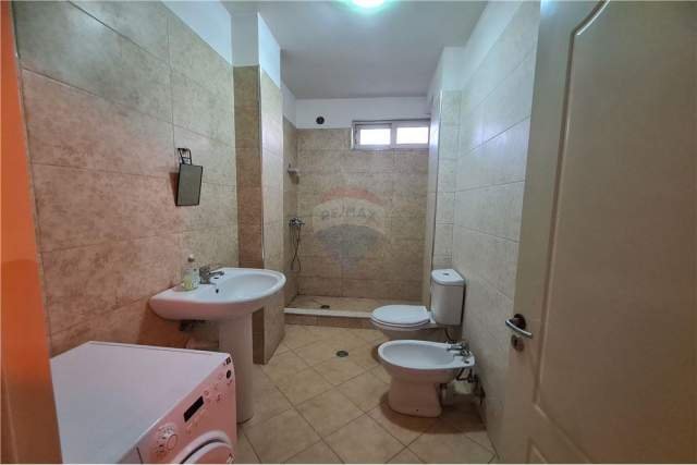 Tirane, jepet me qera apartament 2+1 Kati 3, 95 m² 400 Euro (Rruga Dritan Hoxha)