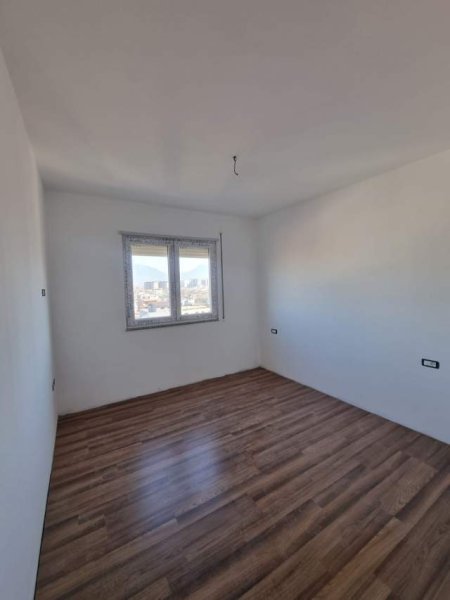Tirane, shitet apartament 2+1+BLK Kati 4, 106 m² 97.000 Euro (Vila L 2)