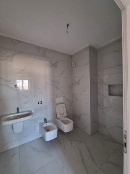 Tirane, shitet apartament 2+1+BLK Kati 4, 106 m² 97.000 Euro (Vila L 2)
