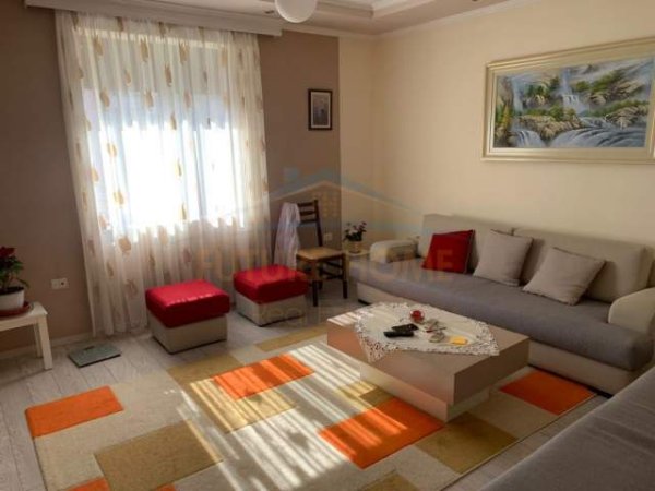 Tirane, shitet apartament 2+1+BLK Kati 4, 85 m² 109.000 Euro (Rruga e Kavajes)
