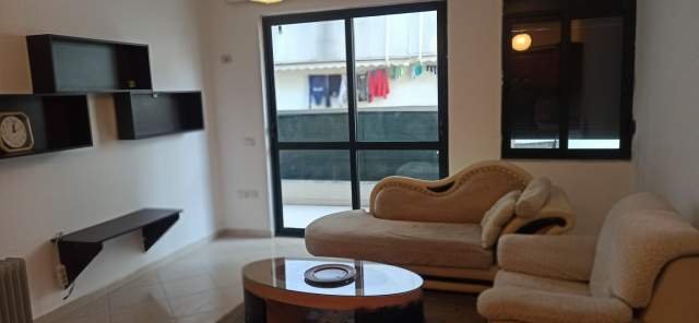 Tirane, jepet me qera apartament 1+1+BLK Kati 4, 76 m² 33.000 Leke (Rruga Rapo Hekali)