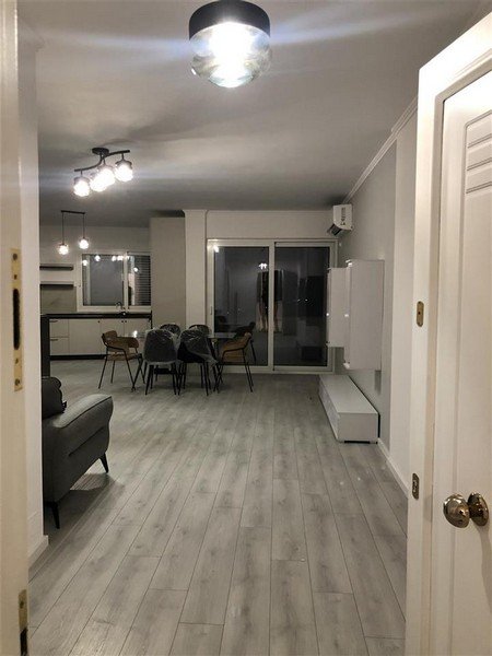 Tirane, jepet me qera apartament 2+1 Kati 4, 140 m² 400 Euro (Linzë)