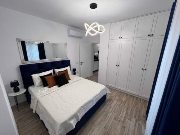 Tirane, shes apartament  (21 Dhjetori)