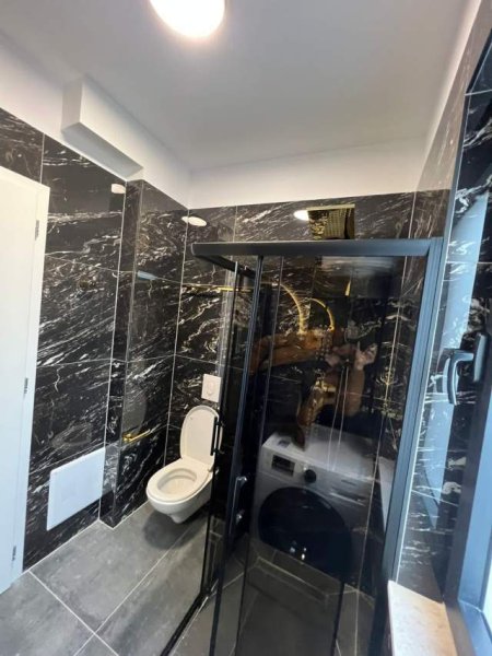 Tirane, shes apartament  (21 Dhjetori)