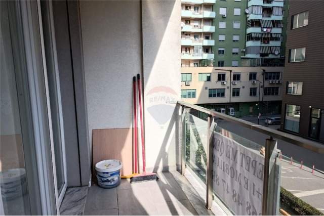 Tirane, jepet me qera apartament 1+1 75 m² 450 Euro (Zogu i zi)