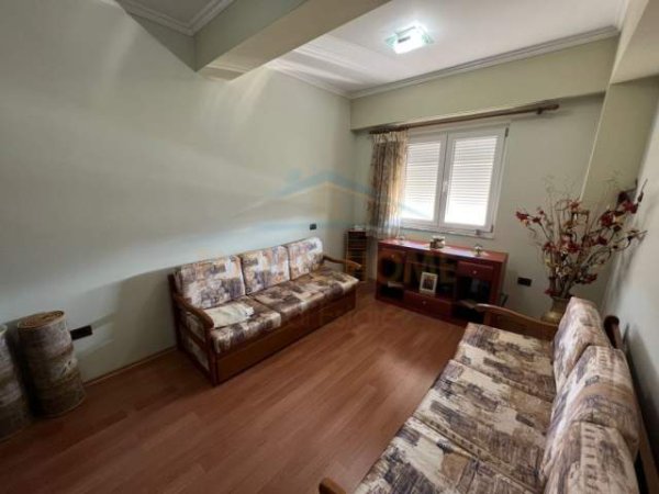 Korce, shitet apartament Dublex Kati 4, 211 m² 60.000 Euro (Lagjia 8, Korçë)