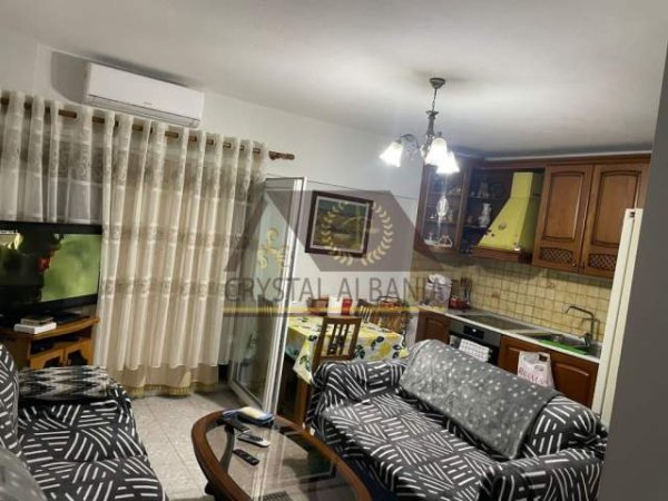 Tirane, jap me qera apartament 1+1+BLK Kati 5, 65 m² 400 Euro (selvia)