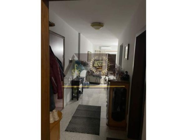 Tirane, jap me qera apartament 1+1+BLK Kati 5, 65 m² 400 Euro (selvia)