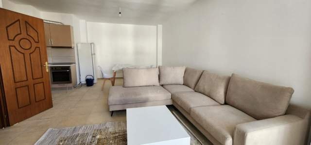 Tirane, jepet me qera apartament 1+1+BLK Kati 7, 70 m² 32.000 Leke (Astir)