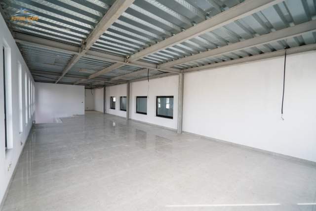 Durres, shitet ambjent biznesi Kati 0, 720 m² 4.000.000 Euro (SHKOZET)