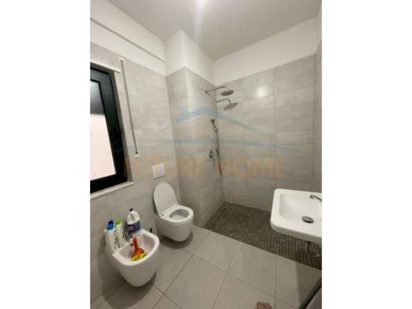 Tirane, jepet me qera apartament 2+1+BLK Kati 2, 107 m² 400 Euro