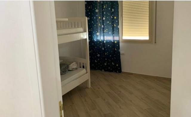 Vlore, jepet me qera apartament 2+1+BLK Kati 7, 76 m² 400 Euro (Lungomare)
