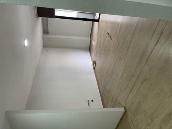 Tirane, jepet me qera 350 Euro