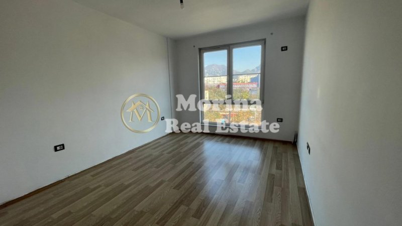 Tirane, jepet me qera apartament 2+1 Kati 3, 103 m² 400 € (Xhanfize Keko)