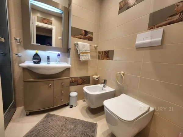 Tirane, jap me qera apartament 2+1+POST PARKIMI , 104 m² 1.500 € (kopshit Zoologjik)