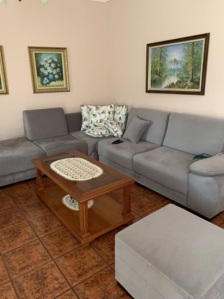 Tirane, jepet me qera apartament 2+1+Aneks+Ballkon Kati 2, 90 m² 450 €