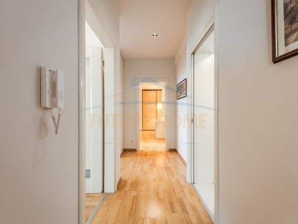Durres, shitet apartament duplex 3+1+Aneks+Ballkon Kati 8, 295 m² 360.000 € (Qendër, Durres)