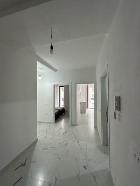 Tirane, jepet me qera 2+1 Kati 3, 107 m² 50.000 € 