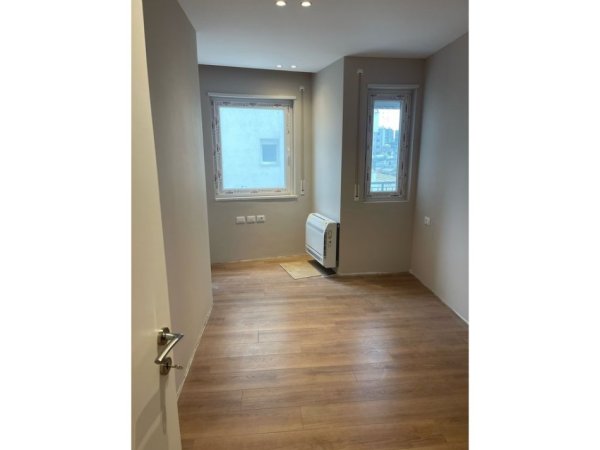 Tirane, shitet apartament 2+1 Kati 5, 89 m² 250.000 € (Rruga Mine Peza)