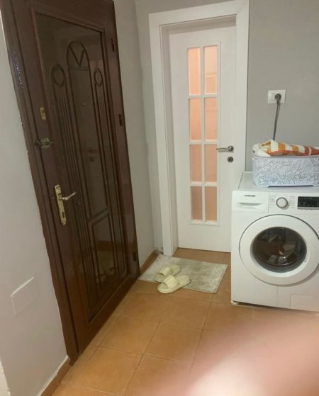 Tirane, jepet me qera apartament 2+1 Kati 5, 68 m² 500 € (Ish Restorant Durresi)