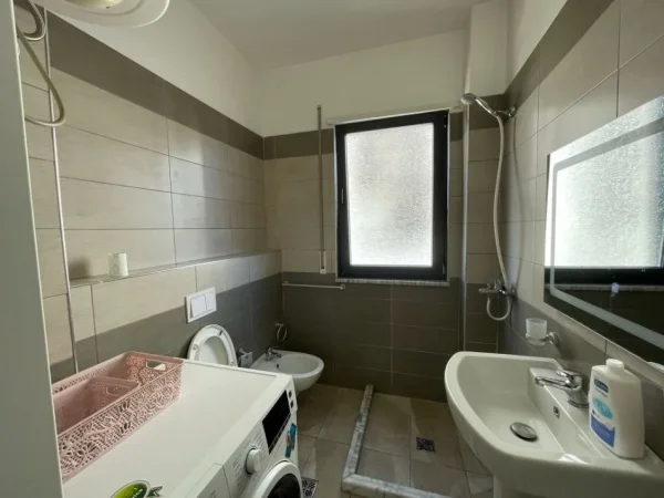 Tirane, shes apartament 2+1+Ballkon Kati 2, 85 m² 210.000 € (DON BOSKO)