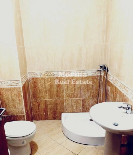 Tirane, jepet me qera apartament 1+1+Ballkon Kati 7, 60 m² 350 € (Astir)