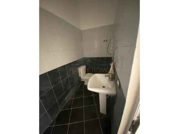 Durres, shitet ambjent biznesi Kati 0, 40 m² 52.000 € (UKD Durres)