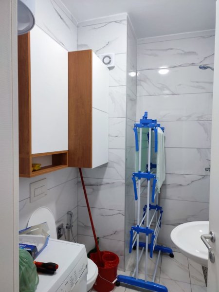 Tirane, jap me qera apartament 1+1 Kati 1, 51 m² 400 € (Konferenca e Pezes)