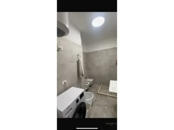 Tirane, shitet apartament 1+1+Ballkon Kati 7, 67 m² 108.000 € (yzberisht bosko111192)