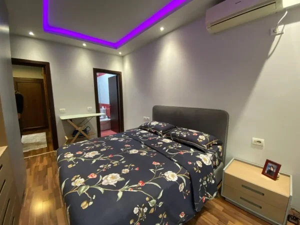 Tirane, shitet apartament 2+1+Ballkon Kati 5, 102 m² 160.000 € (Astir)