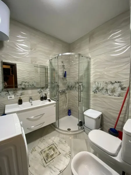 Tirane, shitet apartament 2+1+Ballkon Kati 5, 102 m² 160.000 € (Astir)