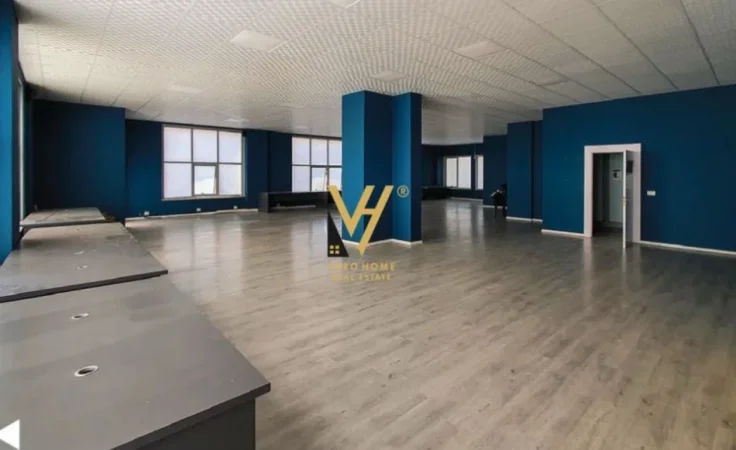 Tirane, shitet ambjent biznesi Kati 1, 240 m² 622.000 € (RRUGA BARDHYL)