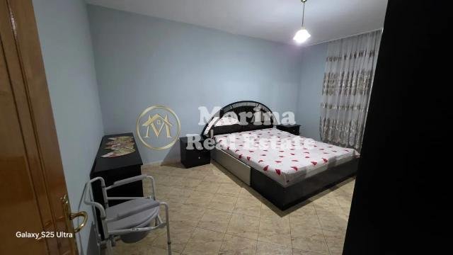 Tirane, jepet me qera apartament 2+1 Kati 1, 95 m² 400 € (Spitali QSUT-Allias)