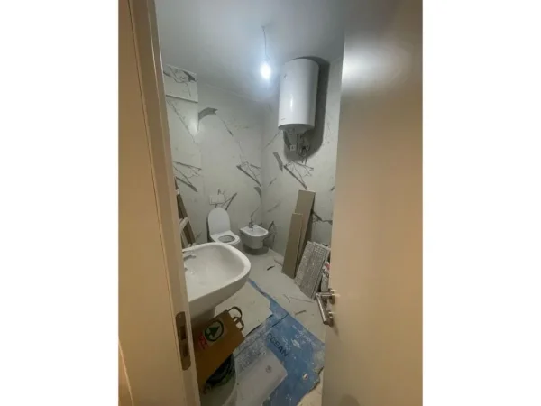 Shitet, Apartament 2+1, Rruga Mine Peza, Tiranë