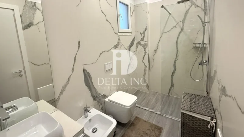 Tirane, jepet me qera 3+1 Kati 8, 131 m² 1.450 € (Don Bosko)