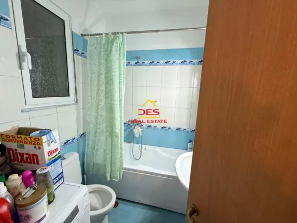 Vlore, shitet apartament 2+1+Ballkon Kati 2, 102 m² (Rruga Petro Marko)