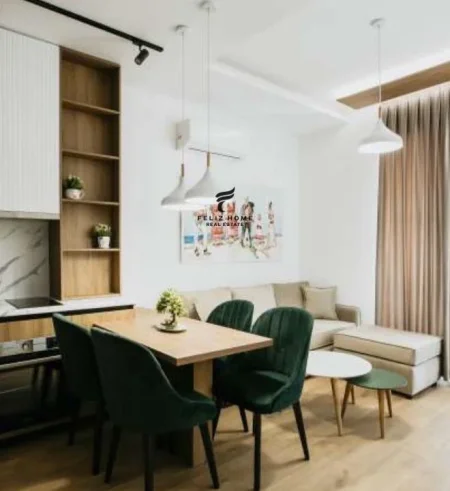 Tirane, jepet me qera apartament 1+1+Ballkon Kati 4, 46 m² 900 € (STACIONI TRENIT)