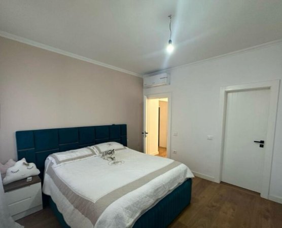 Tirane, jepet me qera apartament 2+1 Kati 4, 100 m² 1.000 € (Rruga Fuat Toptani)