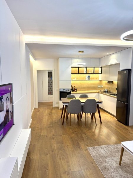 Tirane, jepet me qera apartament 2+1 Kati 4, 100 m² 1.000 € (Rruga Fuat Toptani)